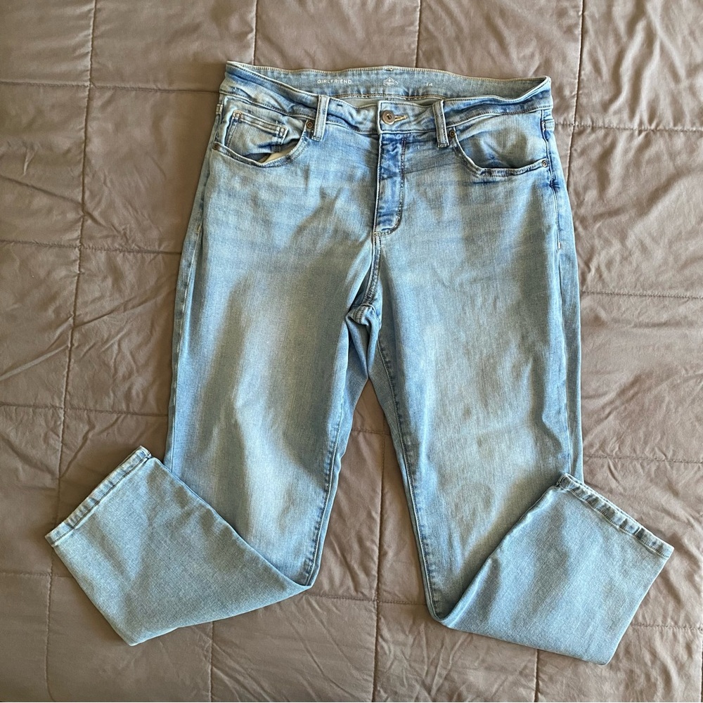 St. John’s Bay Size 14 Straight Leg Light-wash Denim Jeans High Rise Stretch - Picture 3 of 16